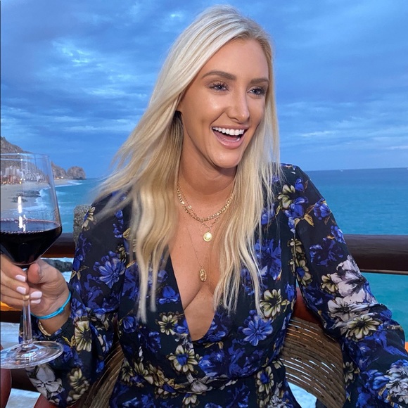 blondeswhoeat